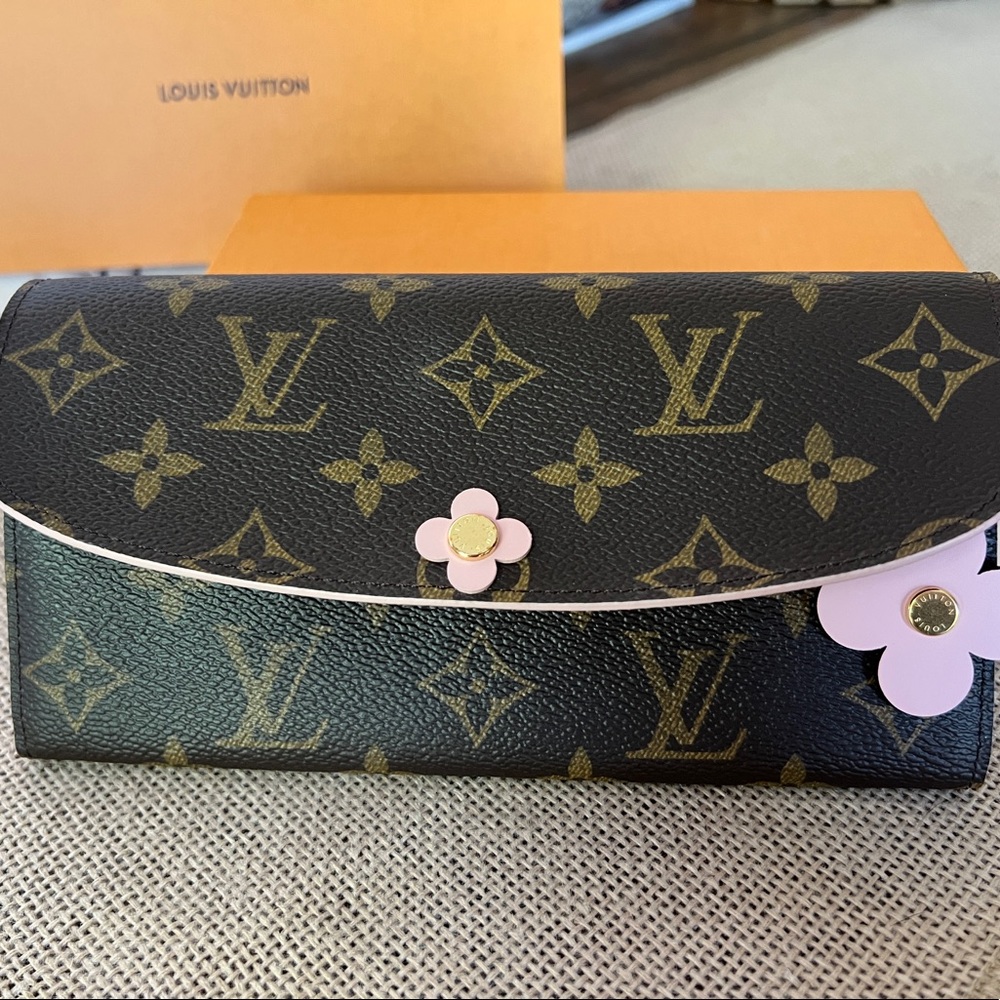Louis Vuitton Monogram Canvas Rose Ballerine Emilie Bloom Flowers Wallet